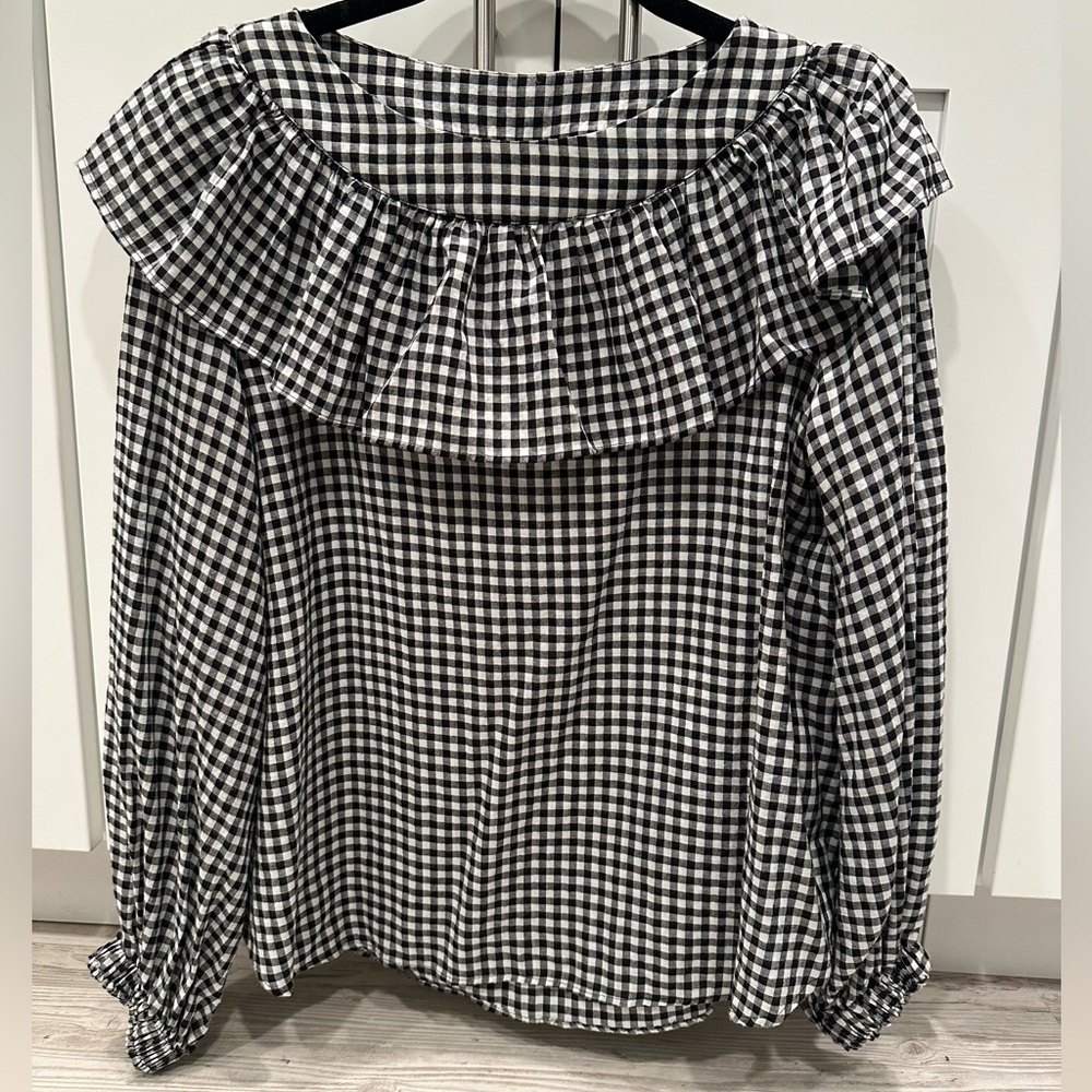 Zara Black & White Gingham Long Sleeve Top - Ruffle Plaid Neckline
MEDIUM - Picture 4 of 14